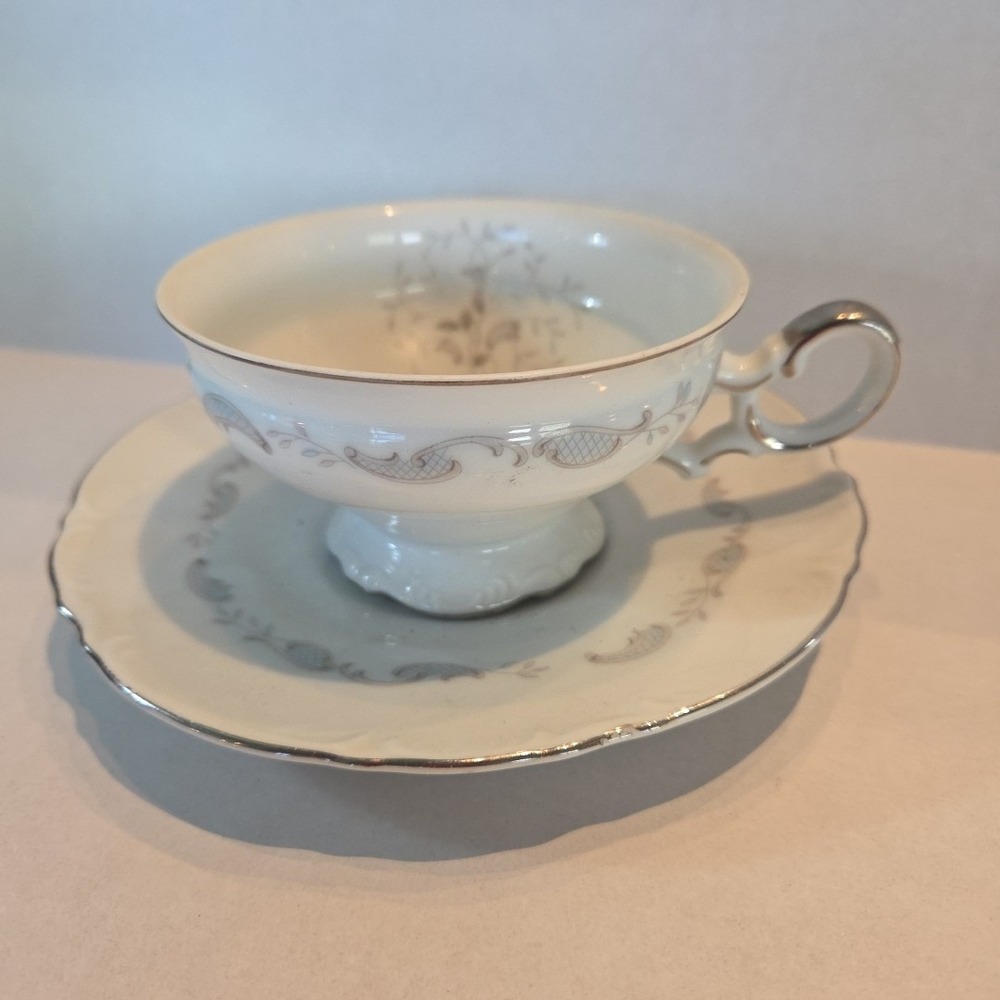 MIKASA FINE CHINA SWEET BRIAR CUP AND SAUCER JAPAN‎